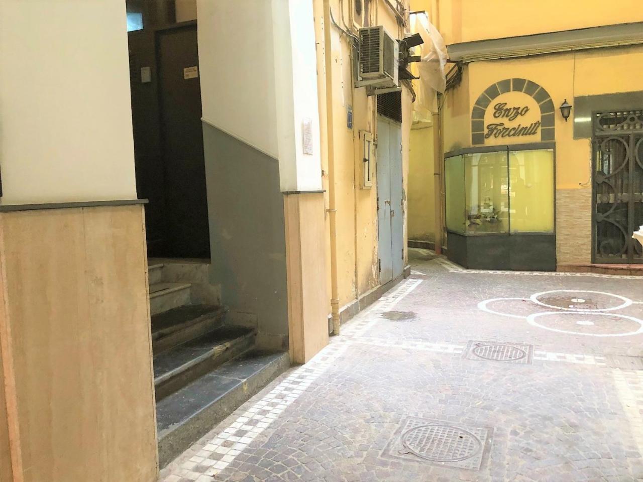 Case Vacanze " Il Duomo" Napoli Dış mekan fotoğraf